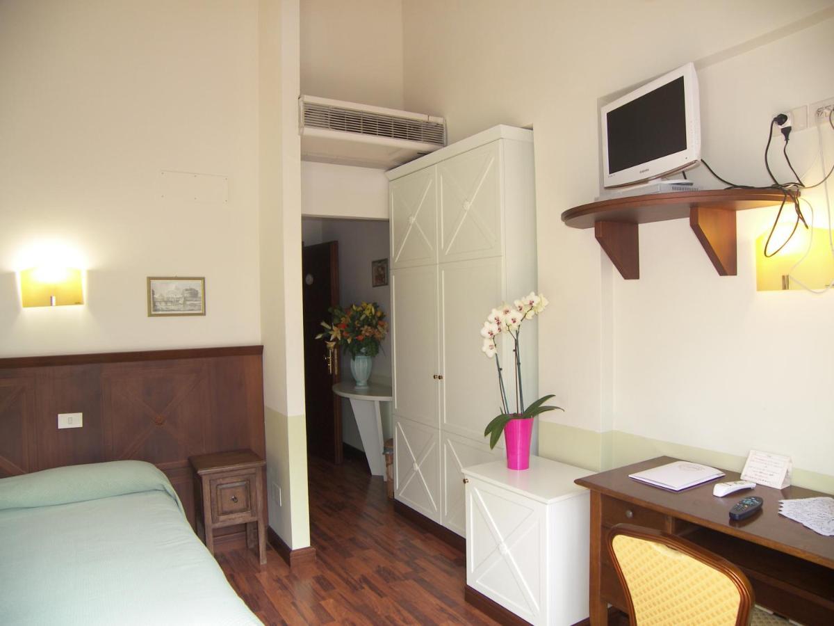 SantʼElia Fiumerapido Hotel Des Reves מראה חיצוני תמונה