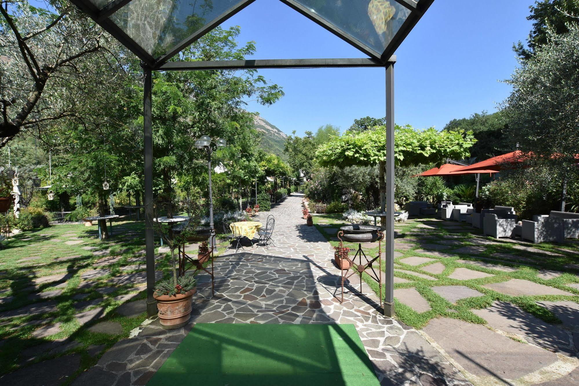 SantʼElia Fiumerapido Hotel Des Reves מראה חיצוני תמונה